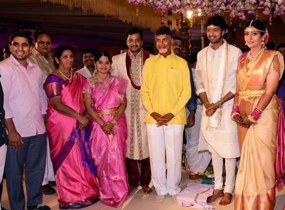 naresh-marriage-babu-lokesh